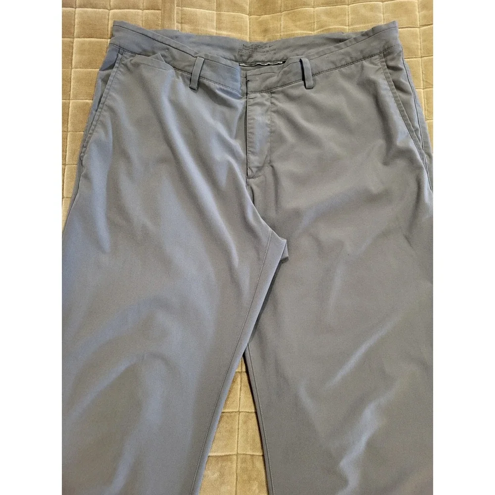 NIKE GOLF Mens Size 34x32 Standard Fit Stretch Performance Pants Gray 833194-021